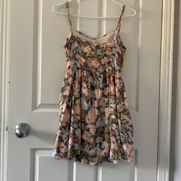 Floral summer dress - Picture 2 of 3